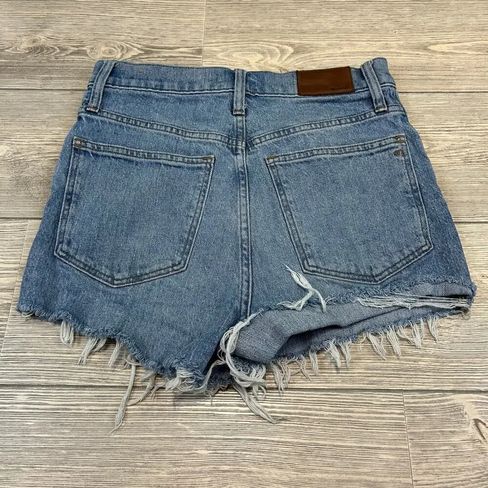 American Eagle High Rise Distressed Cut-Off Shorts - Blue - 2 - EUC